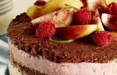 Torta de Frutas y Helado Nestlé